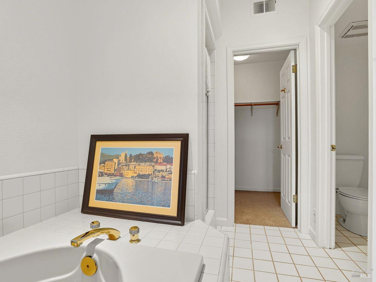 Detail Gallery Image 39 of 46 For 2131 Stonefield Ln, Santa Rosa,  CA 95403 - 2 Beds | 2/1 Baths