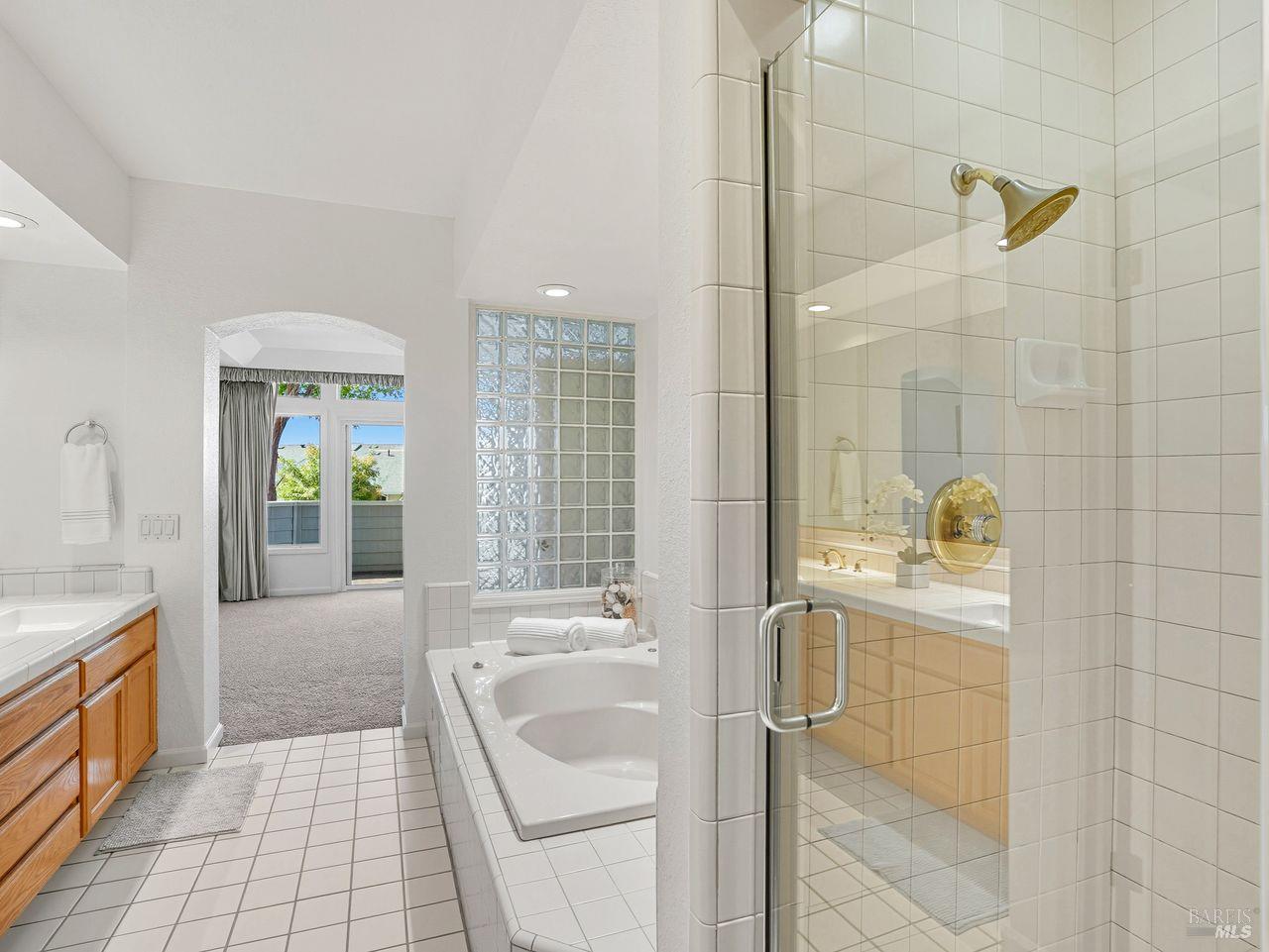 Detail Gallery Image 38 of 46 For 2131 Stonefield Ln, Santa Rosa,  CA 95403 - 2 Beds | 2/1 Baths