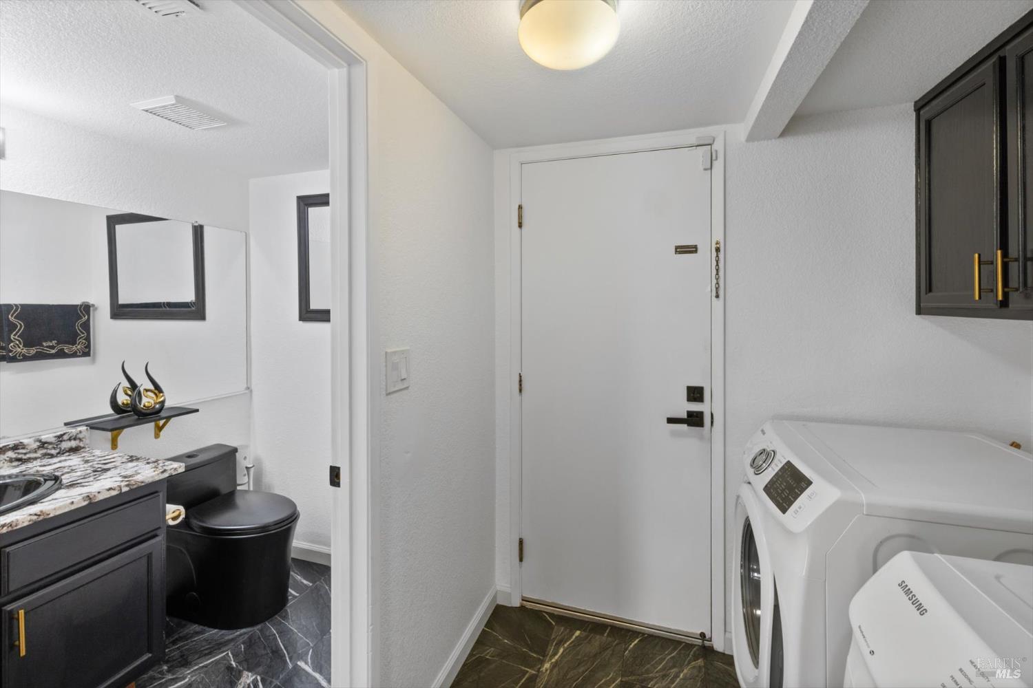 Detail Gallery Image 15 of 31 For 191 Cimarron Dr, Vallejo,  CA 94589 - 3 Beds | 2/1 Baths