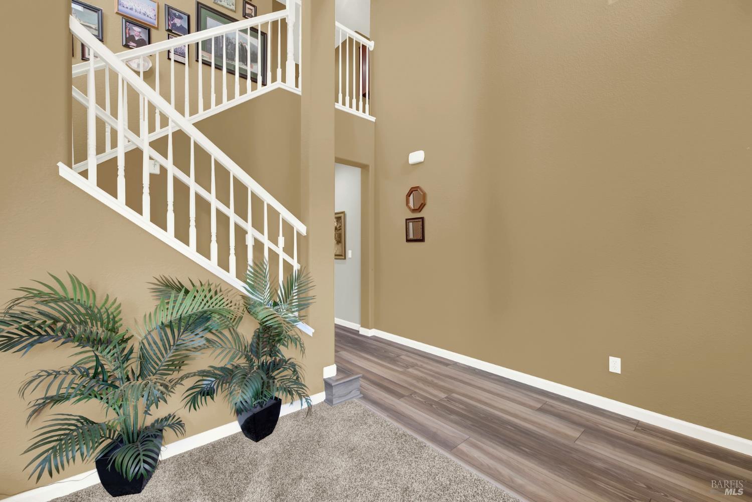 Detail Gallery Image 6 of 51 For 571 Citrine Cir, Fairfield,  CA 94534 - 3 Beds | 2/1 Baths