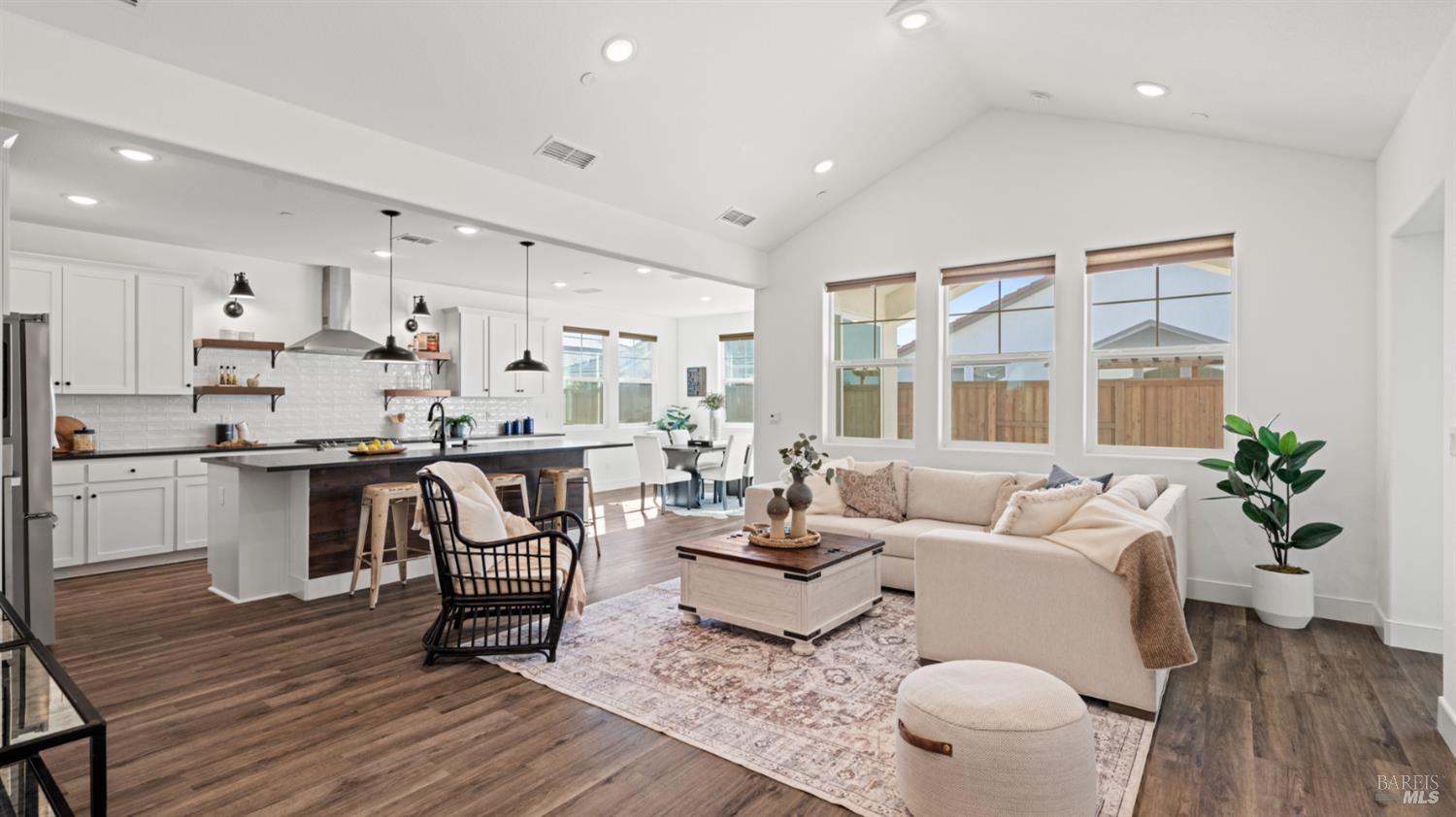 Detail Gallery Image 13 of 59 For 2195 Prairie Way, Dixon,  CA 95620 - 2 Beds | 2 Baths