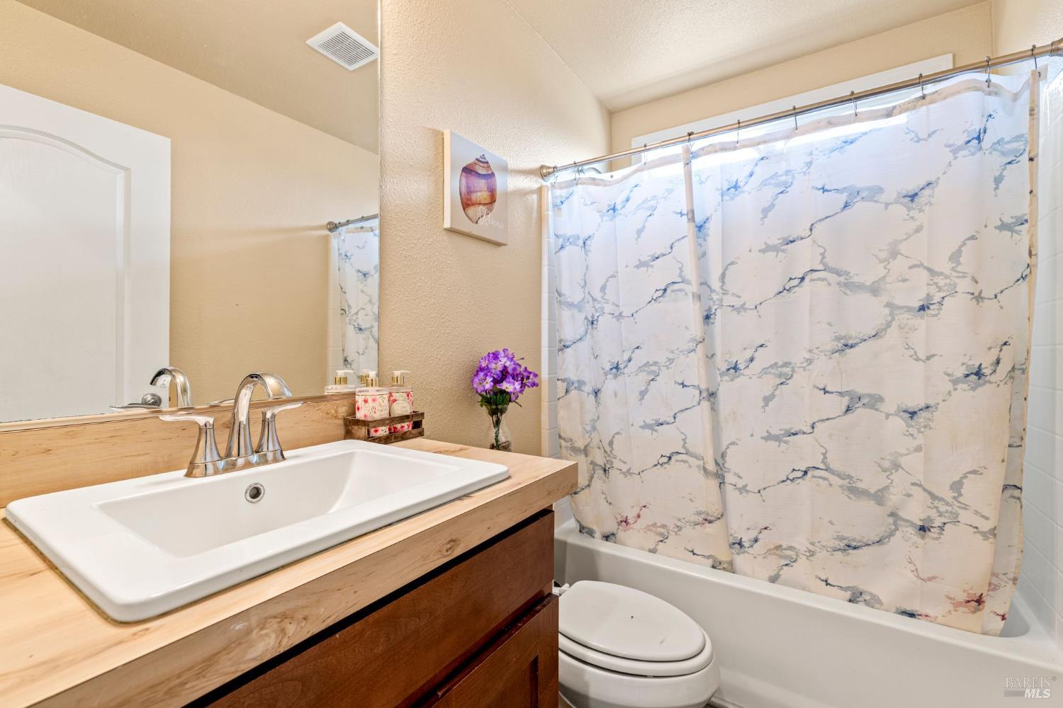 Detail Gallery Image 24 of 56 For 4203 Independence Ln, Vacaville,  CA 95688 - 3 Beds | 2 Baths
