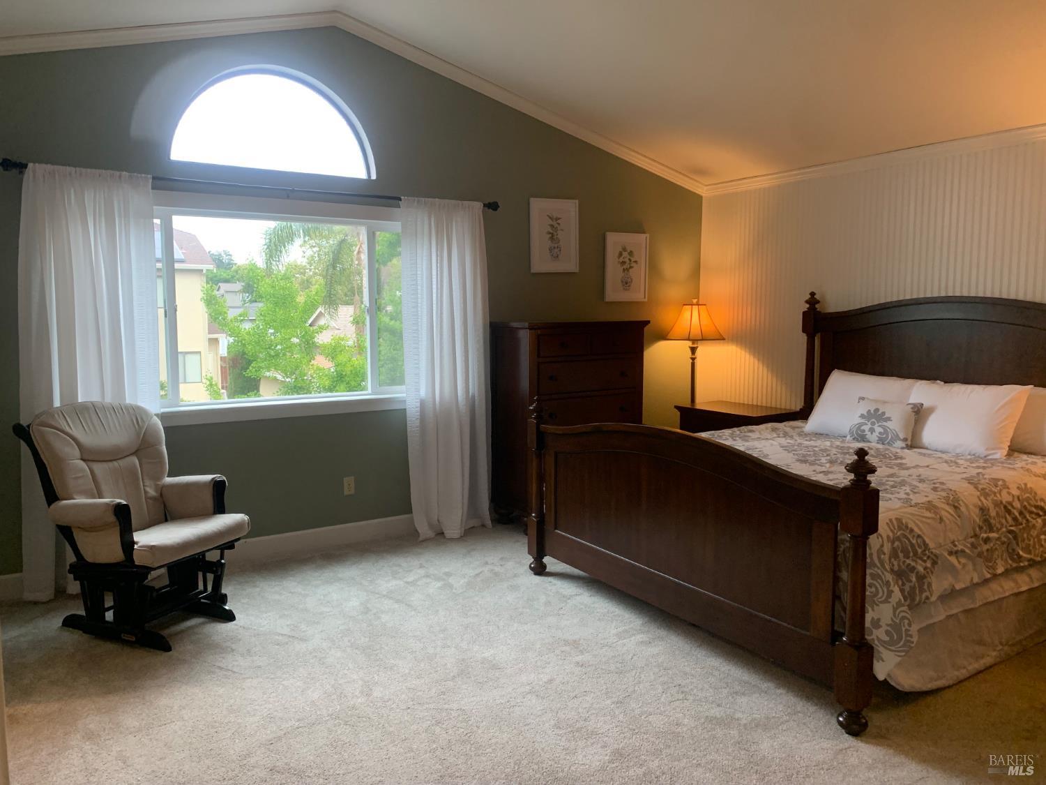 Detail Gallery Image 16 of 22 For 240 Newbury Way, American Canyon,  CA 94503 - 4 Beds | 3 Baths