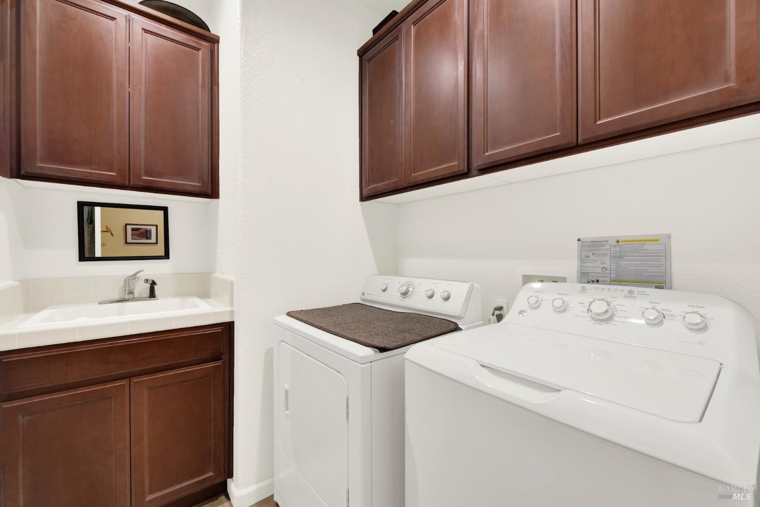 Detail Gallery Image 38 of 51 For 571 Citrine Cir, Fairfield,  CA 94534 - 3 Beds | 2/1 Baths