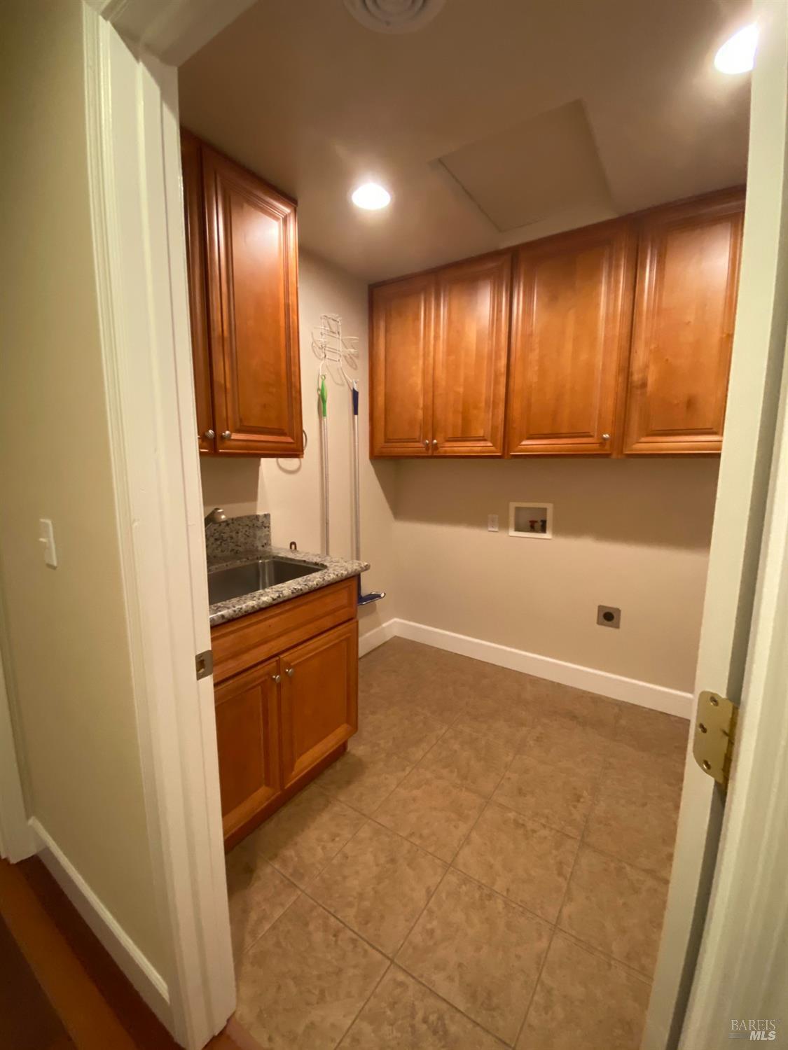 Detail Gallery Image 18 of 19 For 10178 El Dorado Way, Kelseyville,  CA 95451 - 3 Beds | 2 Baths