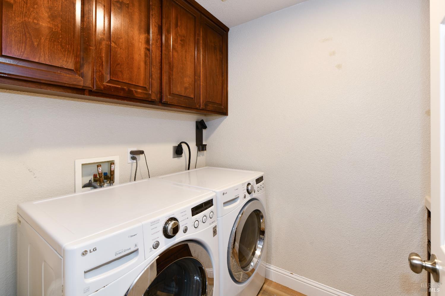 Detail Gallery Image 29 of 36 For 1185 Rochioli Dr, Windsor,  CA 95492 - 4 Beds | 2/1 Baths