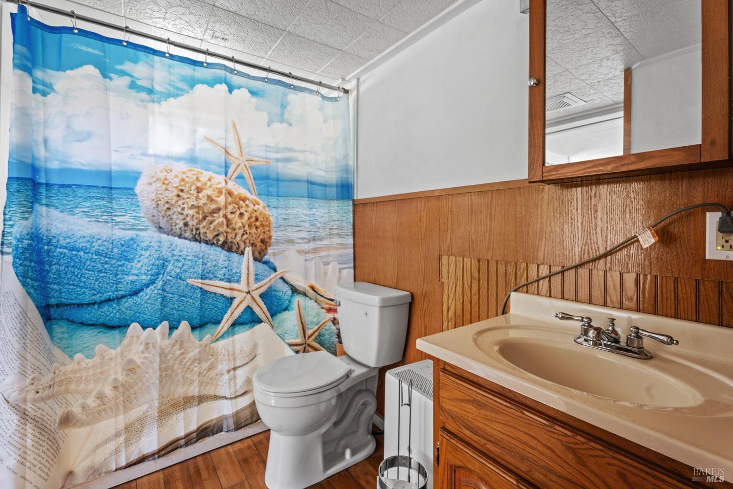 Detail Gallery Image 9 of 25 For 16700 Mitchell Creek Dr, Fort Bragg,  CA 95437 - 2 Beds | 1 Baths