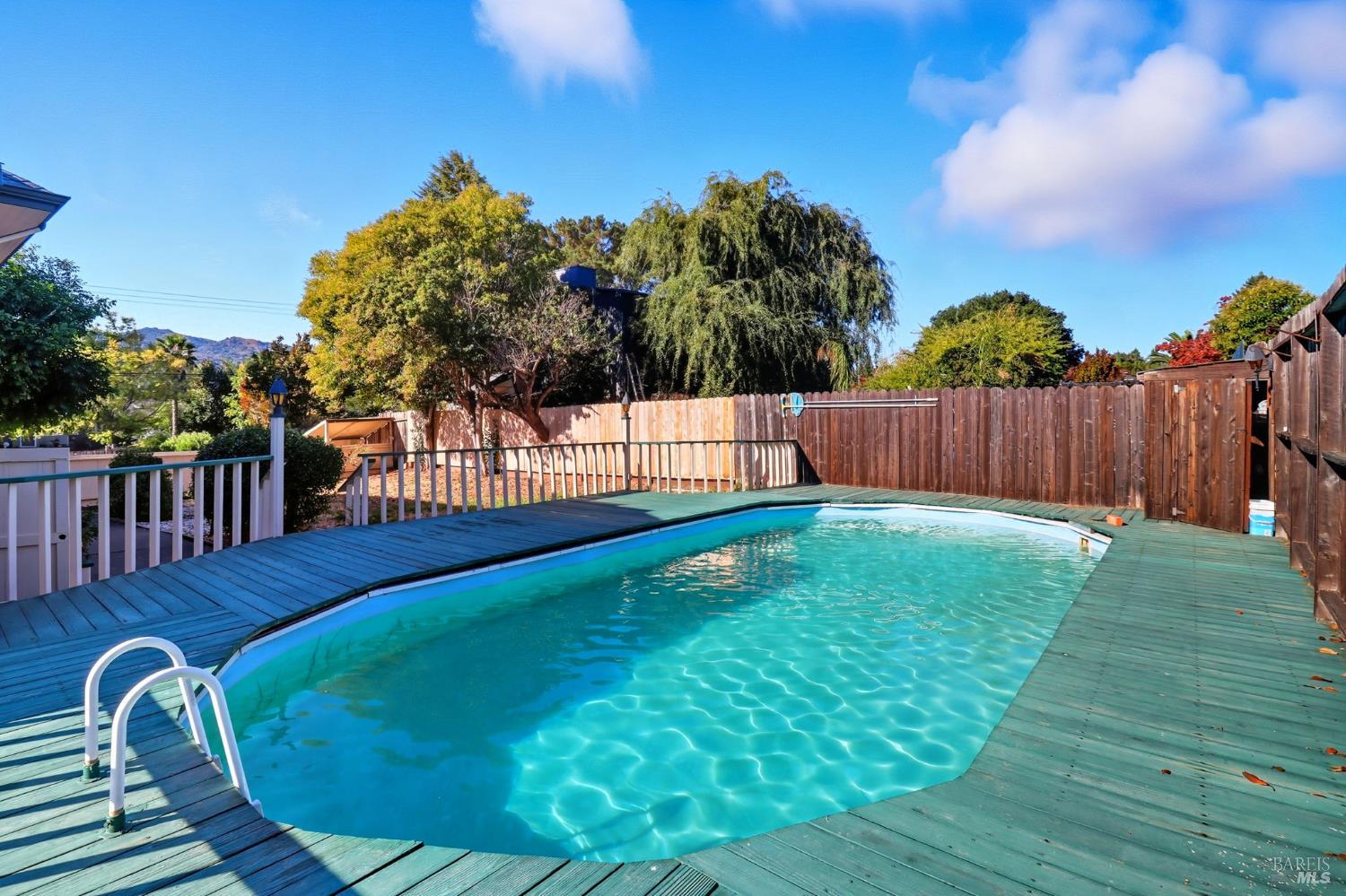 Detail Gallery Image 32 of 40 For 2094 Center Rd, Novato,  CA 94947 - 4 Beds | 2 Baths