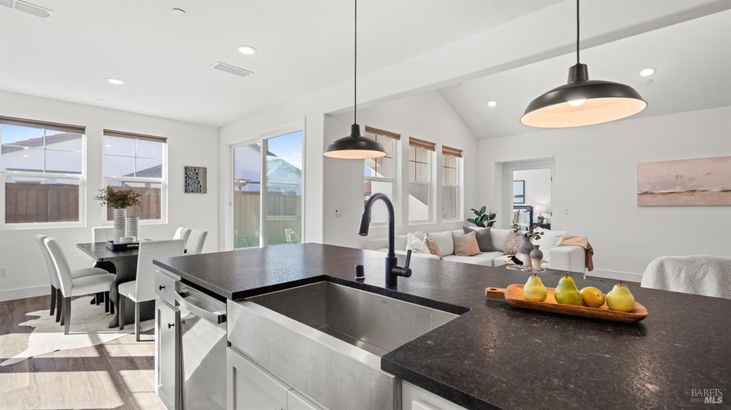 Detail Gallery Image 21 of 59 For 2195 Prairie Way, Dixon,  CA 95620 - 2 Beds | 2 Baths