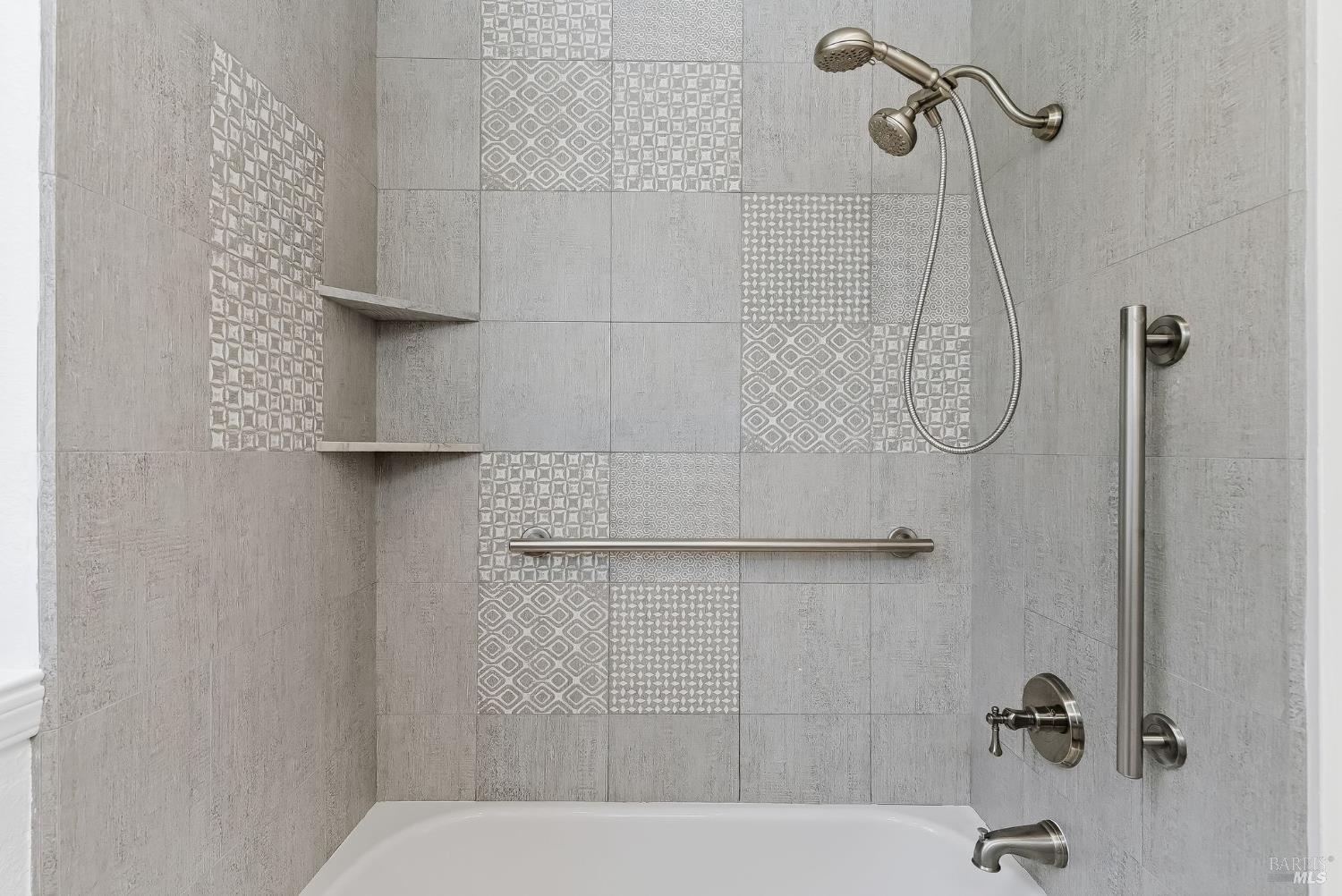 Detail Gallery Image 16 of 38 For 34 Andrew Dr #135,  Tiburon,  CA 94920 - 2 Beds | 1 Baths