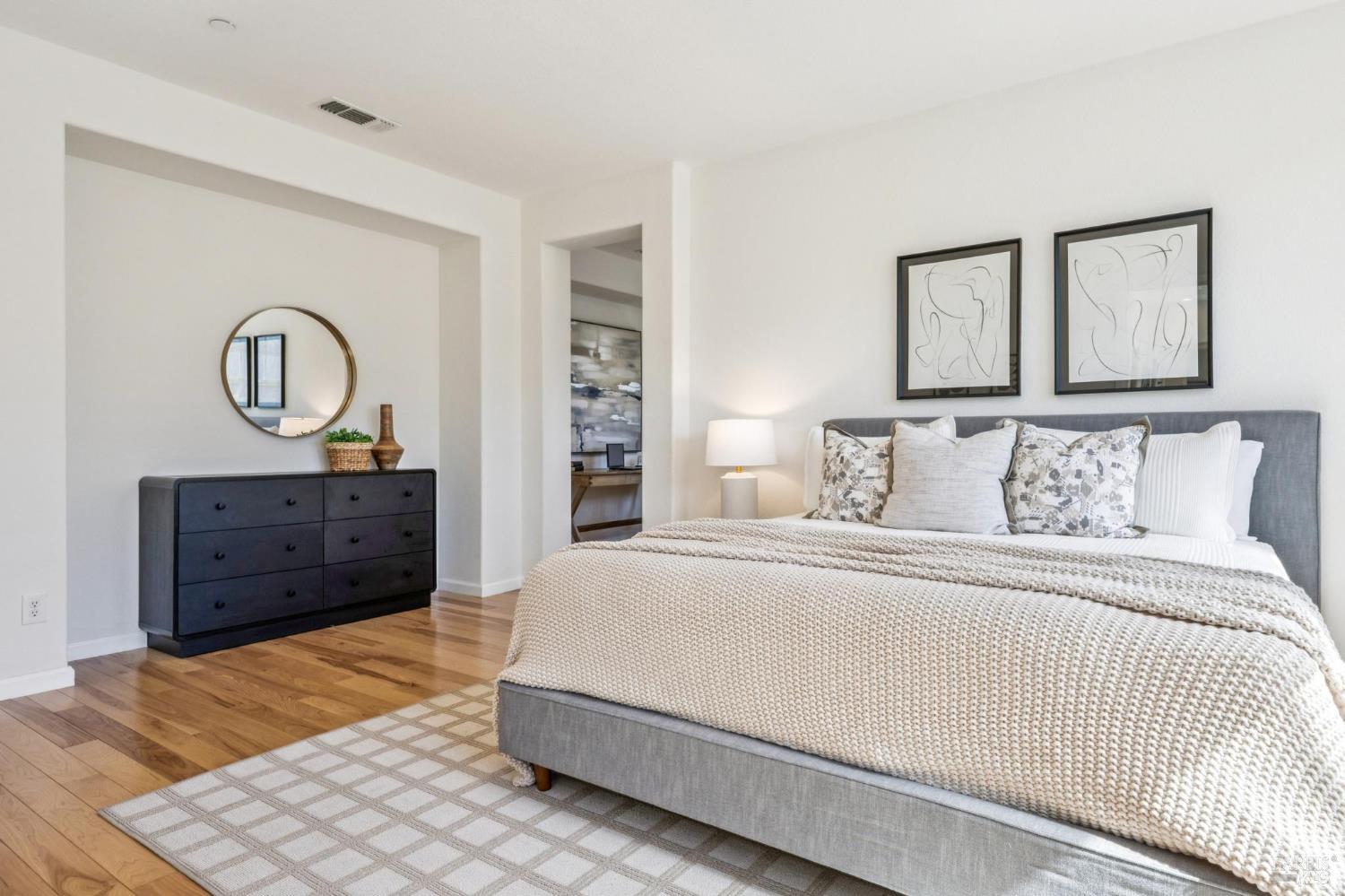 Detail Gallery Image 30 of 52 For 71 Oak Grove Dr, Novato,  CA 94949 - 4 Beds | 3/1 Baths