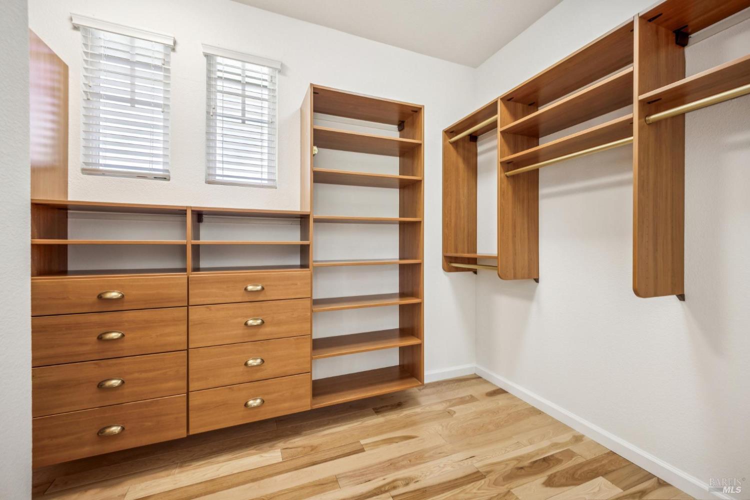 Detail Gallery Image 38 of 52 For 71 Oak Grove Dr, Novato,  CA 94949 - 4 Beds | 3/1 Baths