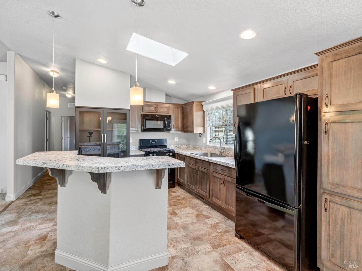 Detail Gallery Image 23 of 49 For 1154 Adrienne Way, Santa Rosa,  CA 95401 - 3 Beds | 2 Baths