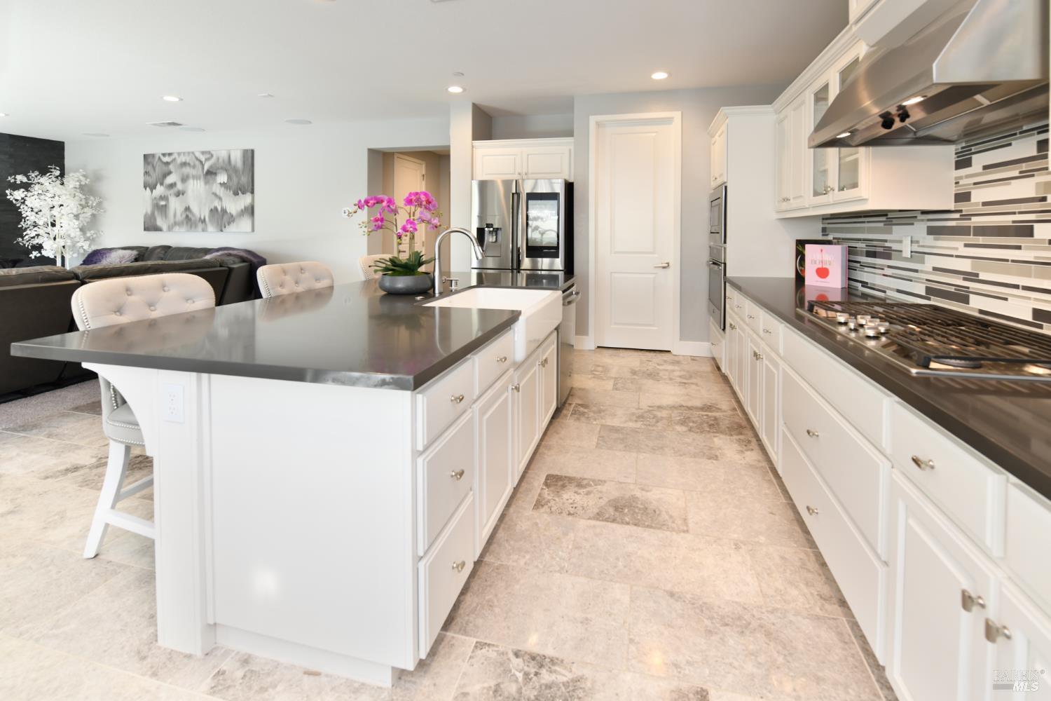 Detail Gallery Image 6 of 45 For 5305 Gather Way, Fairfield,  CA 94534 - 3 Beds | 2/1 Baths