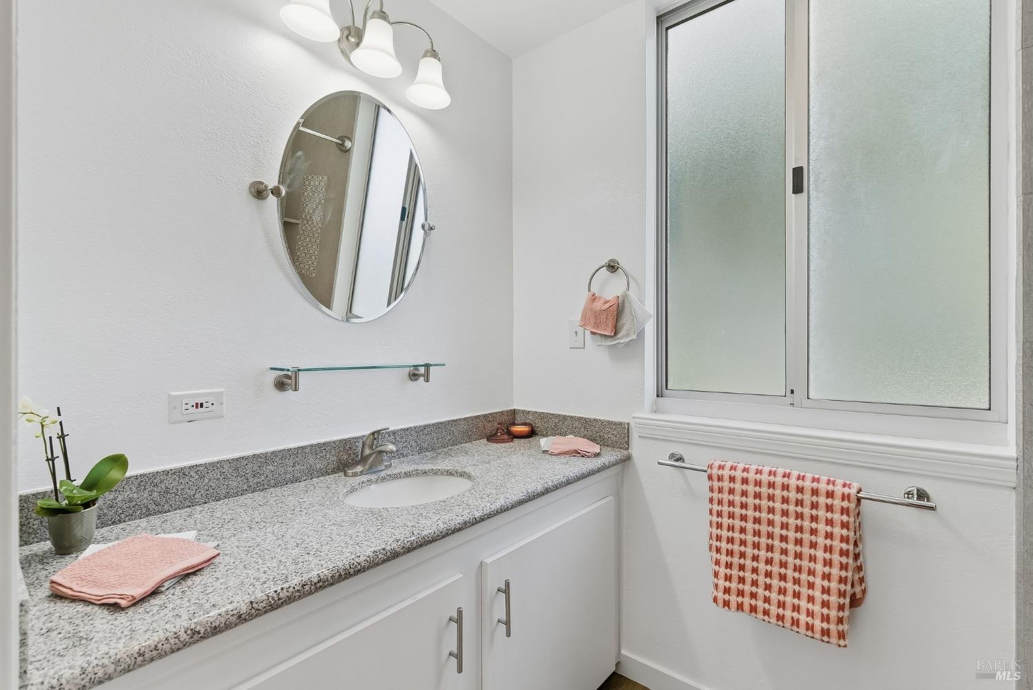 Detail Gallery Image 15 of 38 For 34 Andrew Dr #135,  Tiburon,  CA 94920 - 2 Beds | 1 Baths