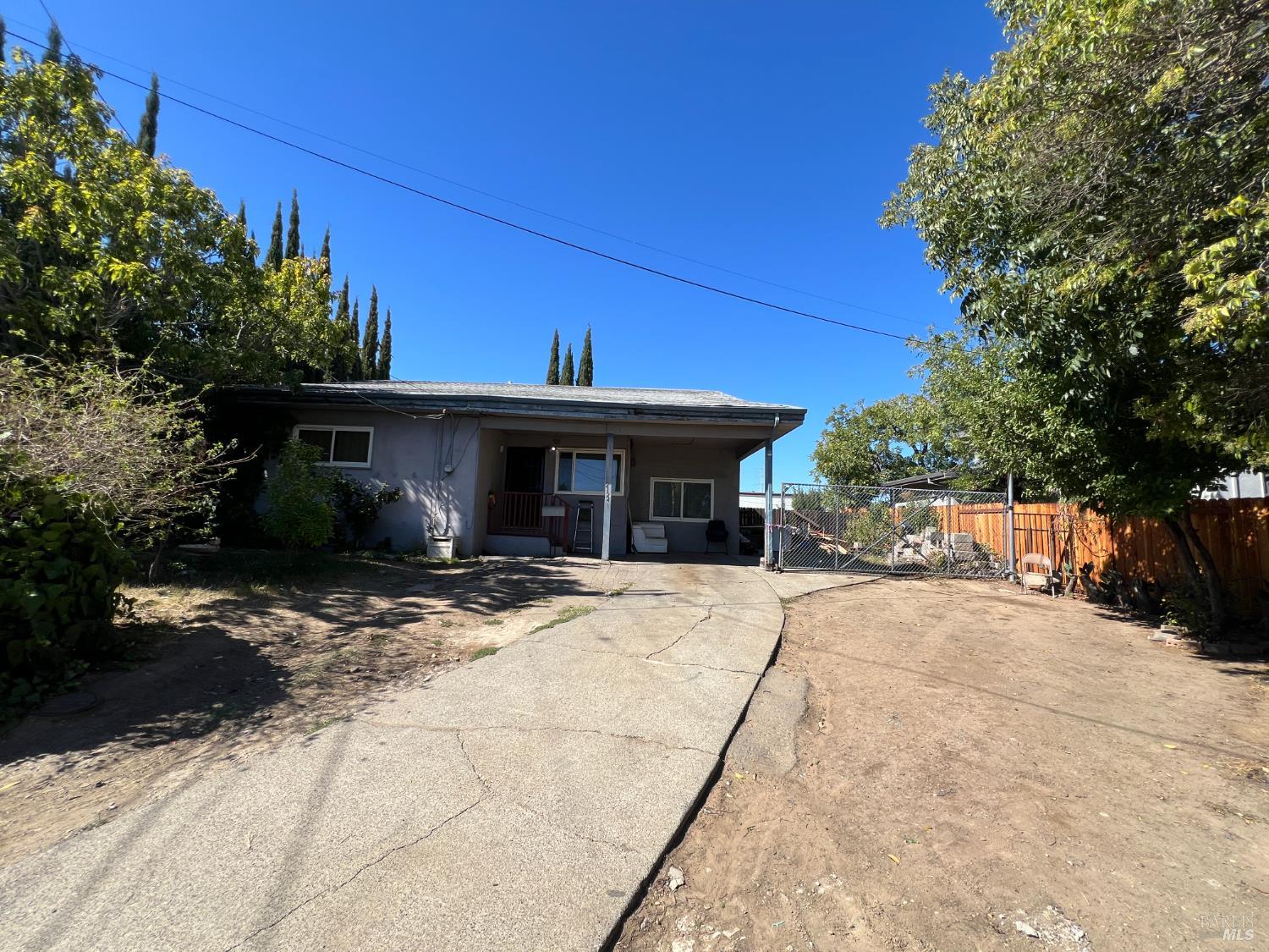 Detail Gallery Image 2 of 30 For 2124 Beard Ct, Vacaville,  CA 95688 - 3 Beds | 1 Baths