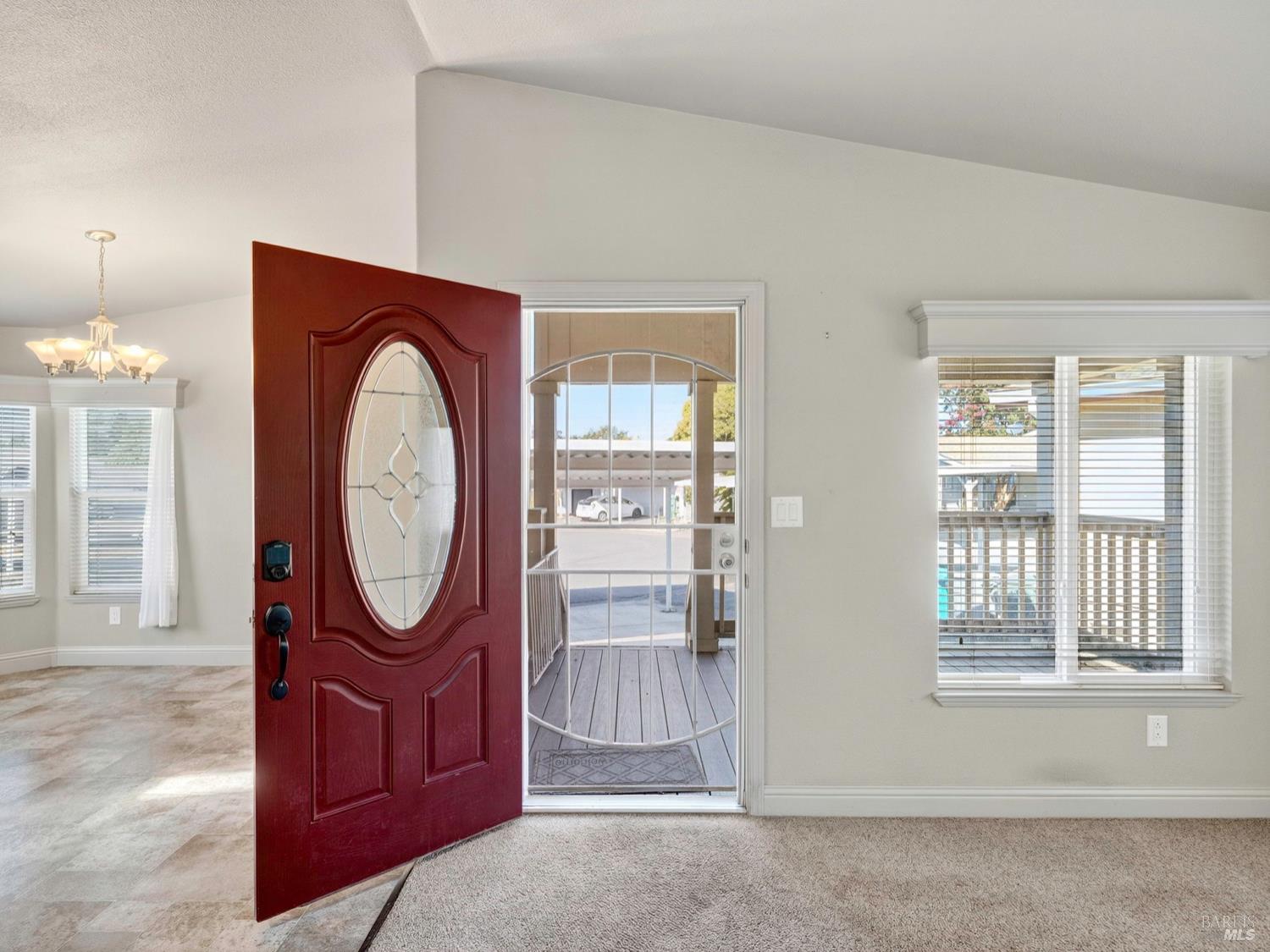 Detail Gallery Image 2 of 49 For 1154 Adrienne Way, Santa Rosa,  CA 95401 - 3 Beds | 2 Baths