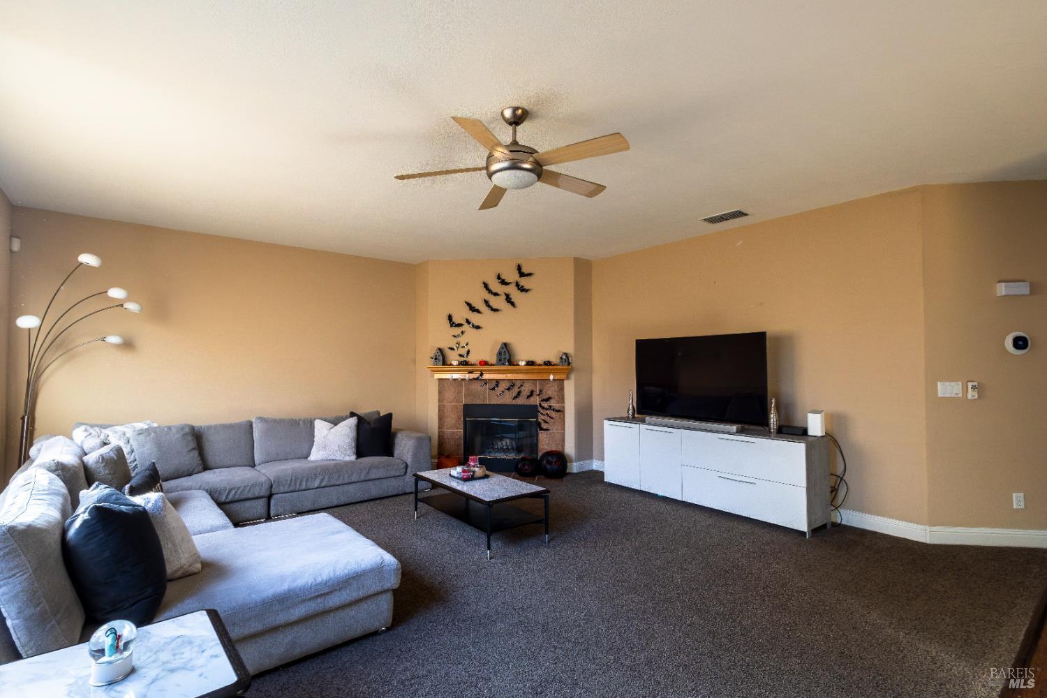 Detail Gallery Image 12 of 44 For 4109 Cedarvale Ct, Fairfield,  CA 94534 - 4 Beds | 2/1 Baths