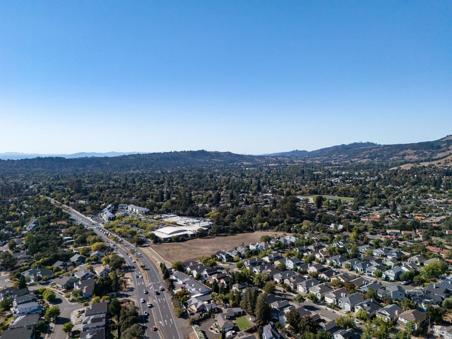 Detail Gallery Image 53 of 62 For 184 El Encanto Way, Santa Rosa,  CA 95409 - 4 Beds | 3/1 Baths