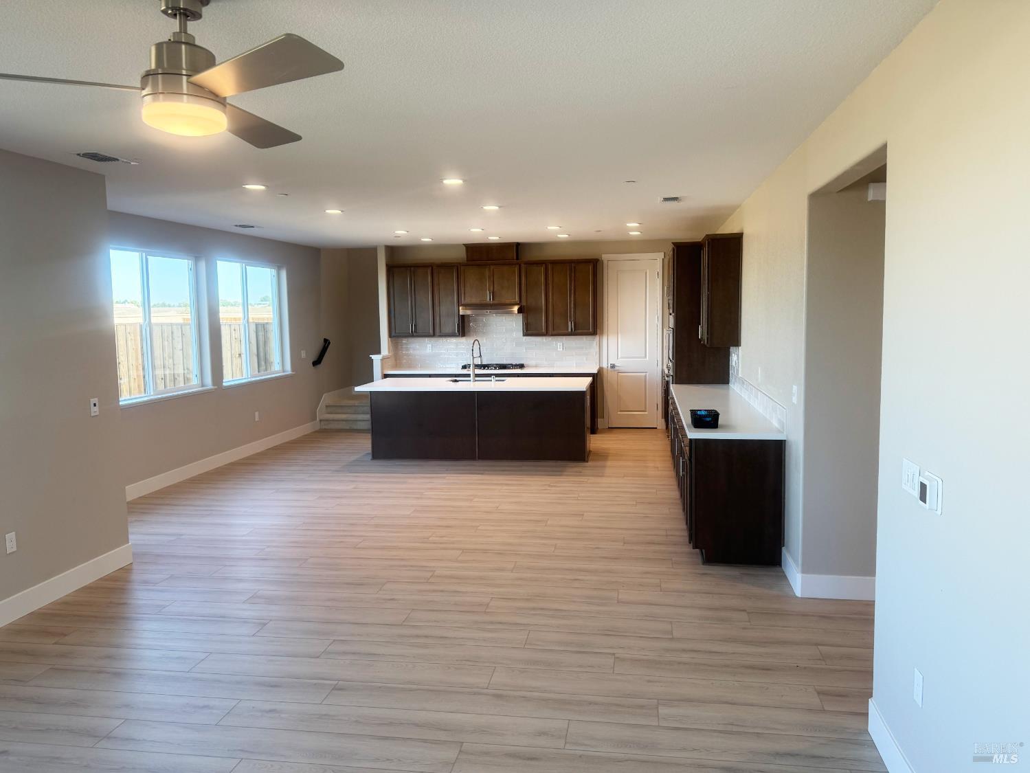 Detail Gallery Image 4 of 39 For 736 Temescal St, Oakley,  CA 94561 - 4 Beds | 3/1 Baths