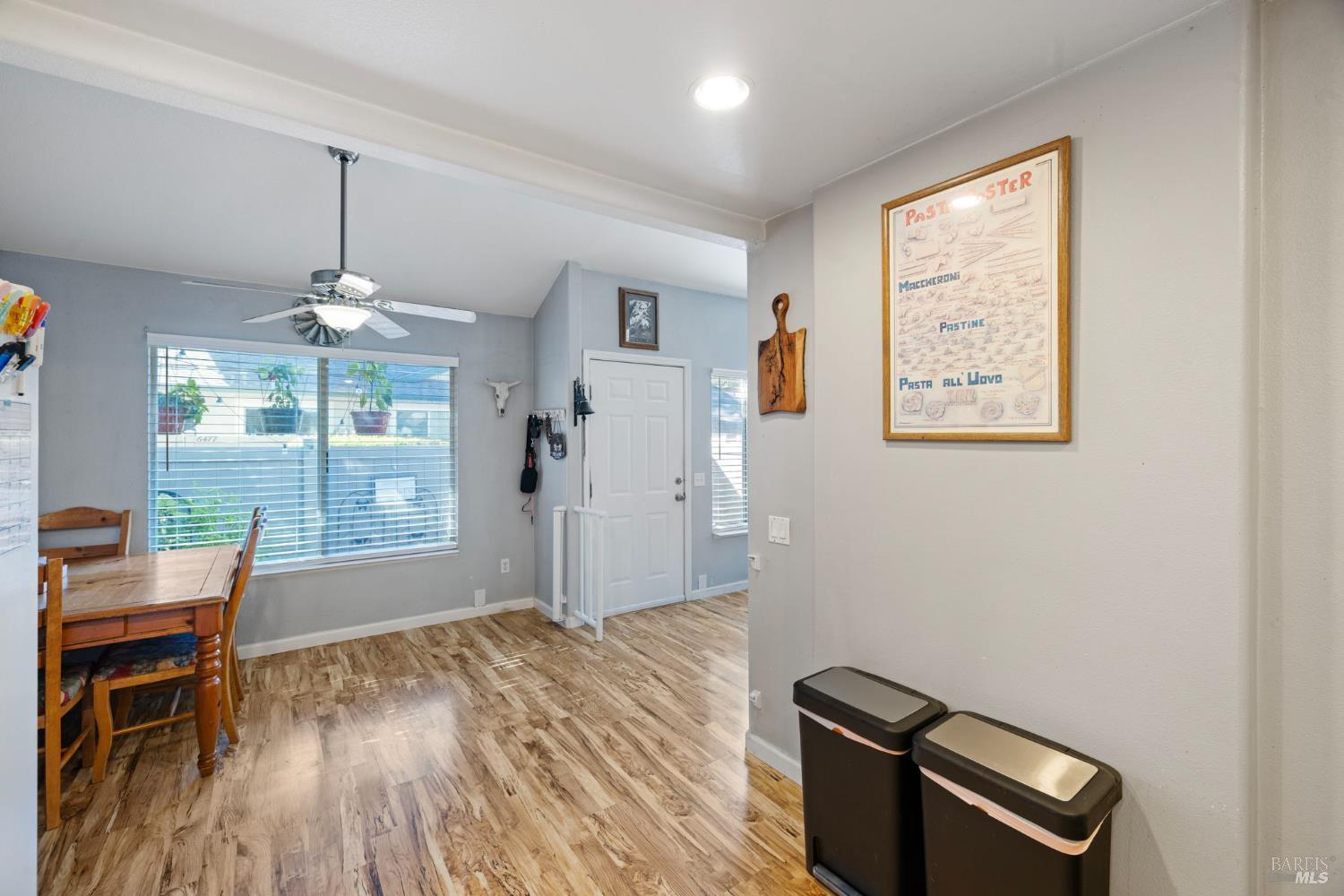 Detail Gallery Image 12 of 28 For 6469 Meadow Pines Ave, Rohnert Park,  CA 94928 - 2 Beds | 1/1 Baths