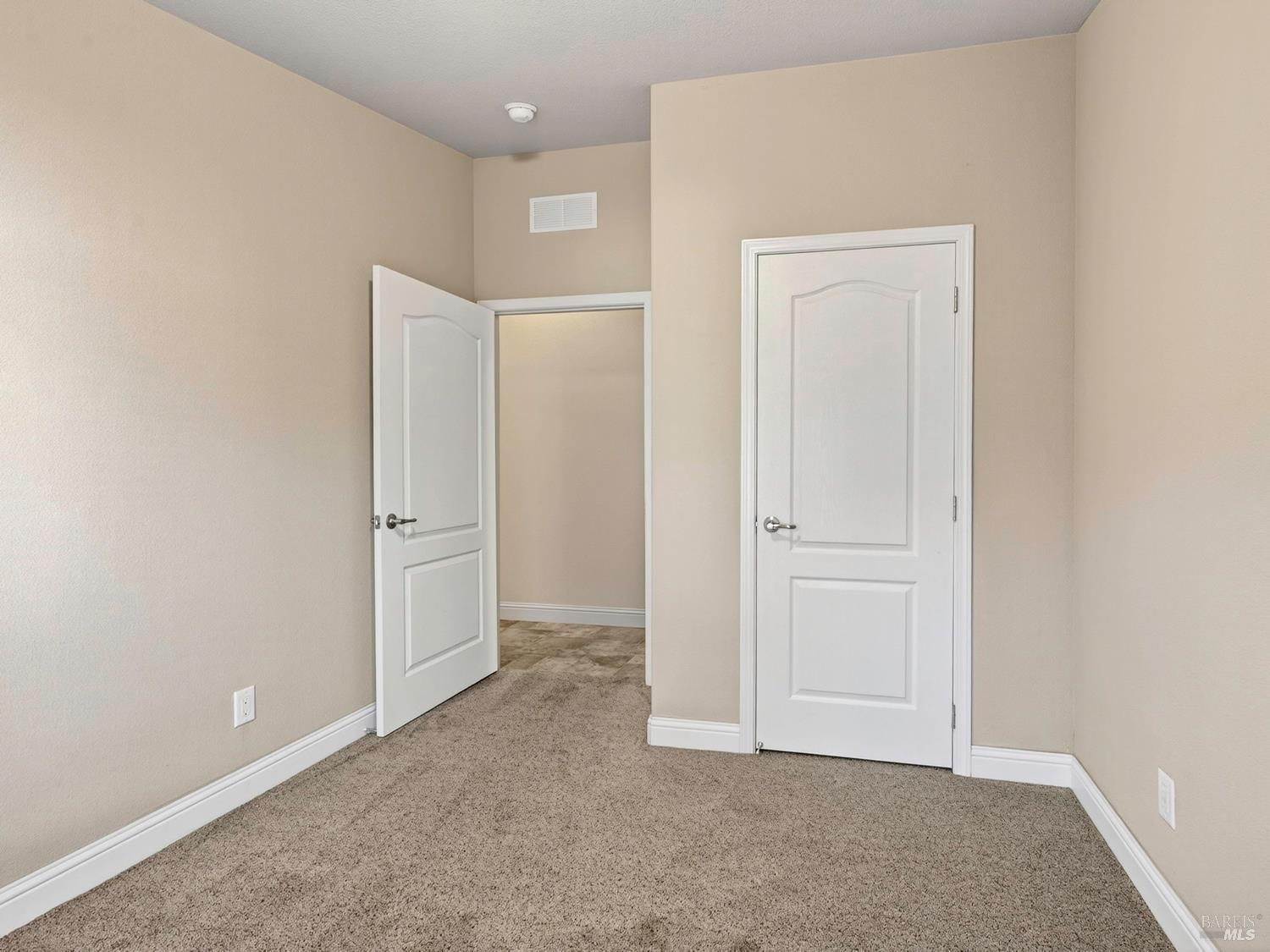 Detail Gallery Image 11 of 49 For 1154 Adrienne Way, Santa Rosa,  CA 95401 - 3 Beds | 2 Baths