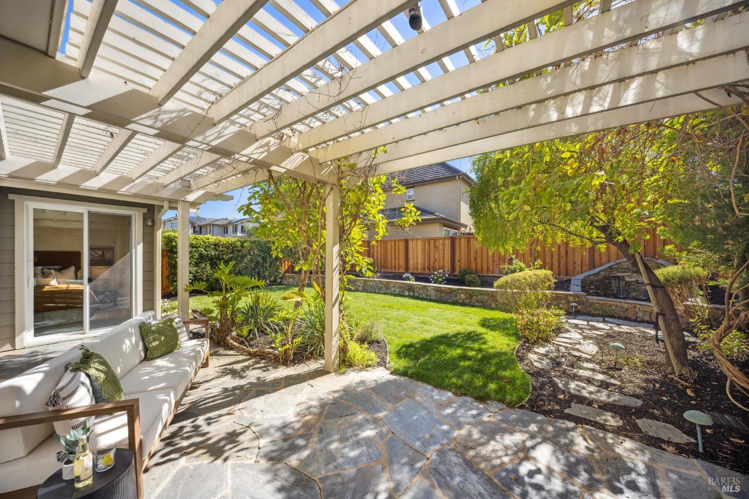 Detail Gallery Image 47 of 52 For 71 Oak Grove Dr, Novato,  CA 94949 - 4 Beds | 3/1 Baths