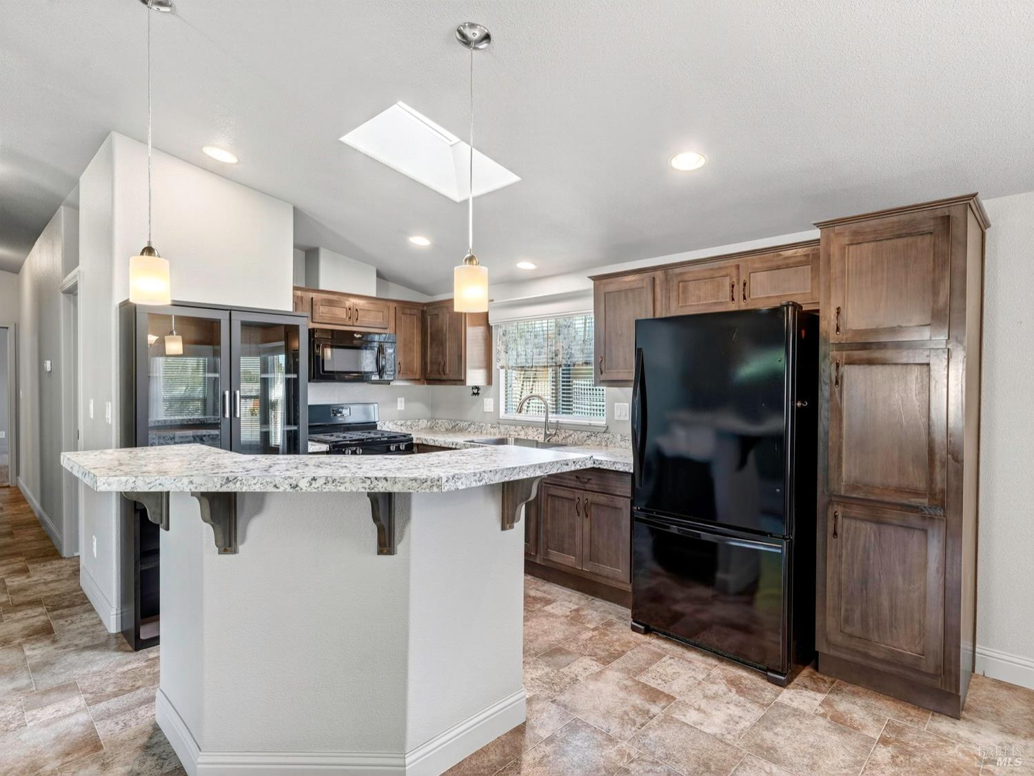 Detail Gallery Image 22 of 49 For 1154 Adrienne Way, Santa Rosa,  CA 95401 - 3 Beds | 2 Baths