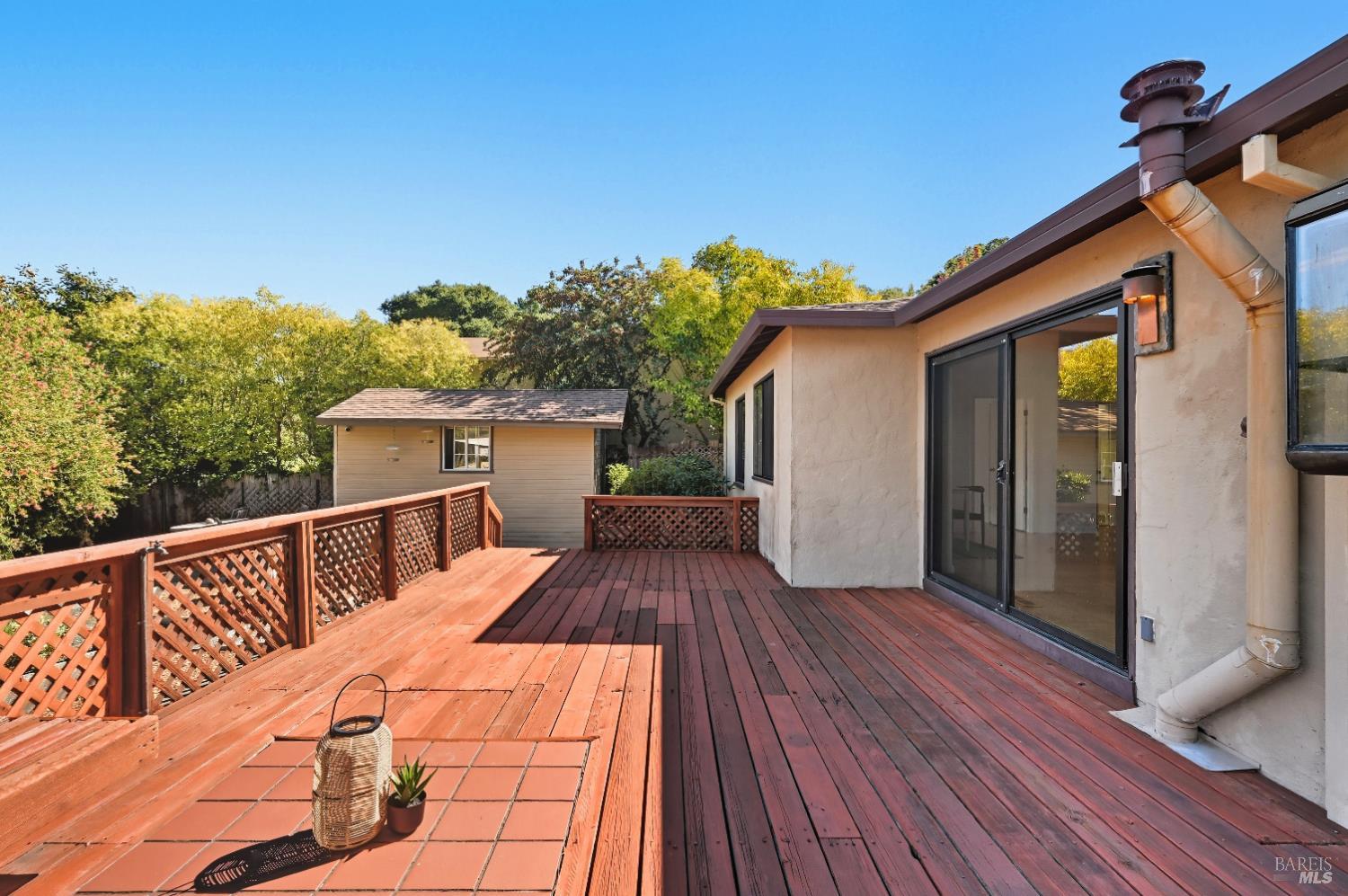 Detail Gallery Image 29 of 34 For 10 Hazel Ct, San Rafael,  CA 94901 - 3 Beds | 2 Baths