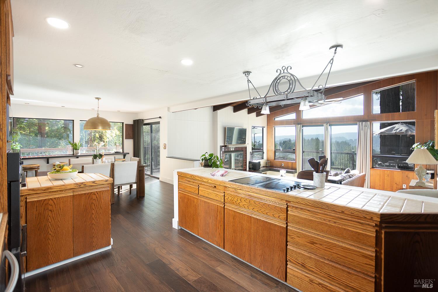 Detail Gallery Image 17 of 61 For 17090 Debbie Rd, Los Gatos,  CA 95033 - 3 Beds | 2 Baths