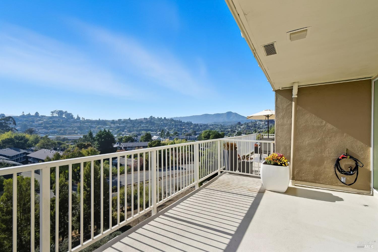 Detail Gallery Image 19 of 38 For 34 Andrew Dr #135,  Tiburon,  CA 94920 - 2 Beds | 1 Baths