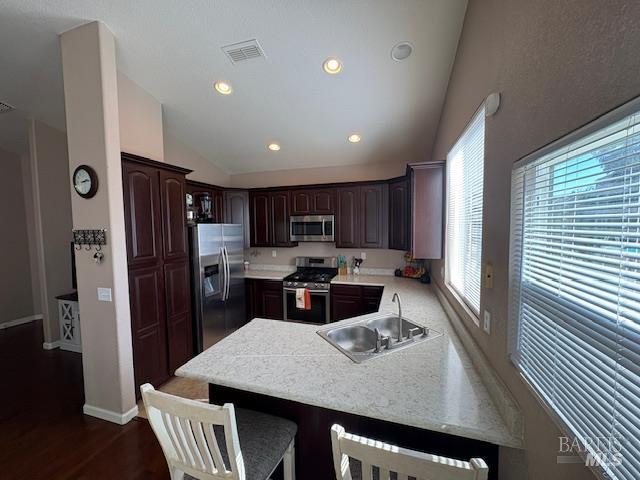 Detail Gallery Image 3 of 21 For 729 Christensen Way, Rio Vista,  CA 94571 - 3 Beds | 2 Baths