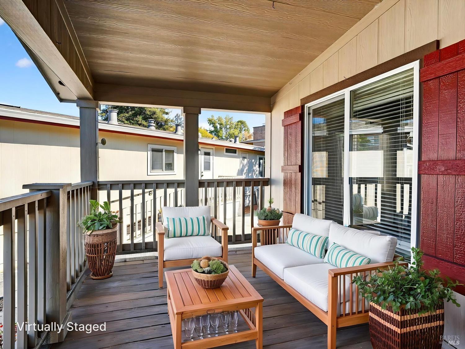 Detail Gallery Image 9 of 49 For 1154 Adrienne Way, Santa Rosa,  CA 95401 - 3 Beds | 2 Baths