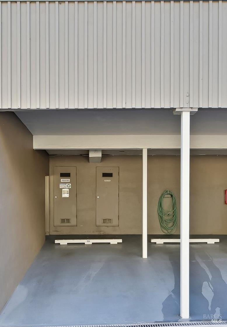 Detail Gallery Image 34 of 38 For 34 Andrew Dr #135,  Tiburon,  CA 94920 - 2 Beds | 1 Baths