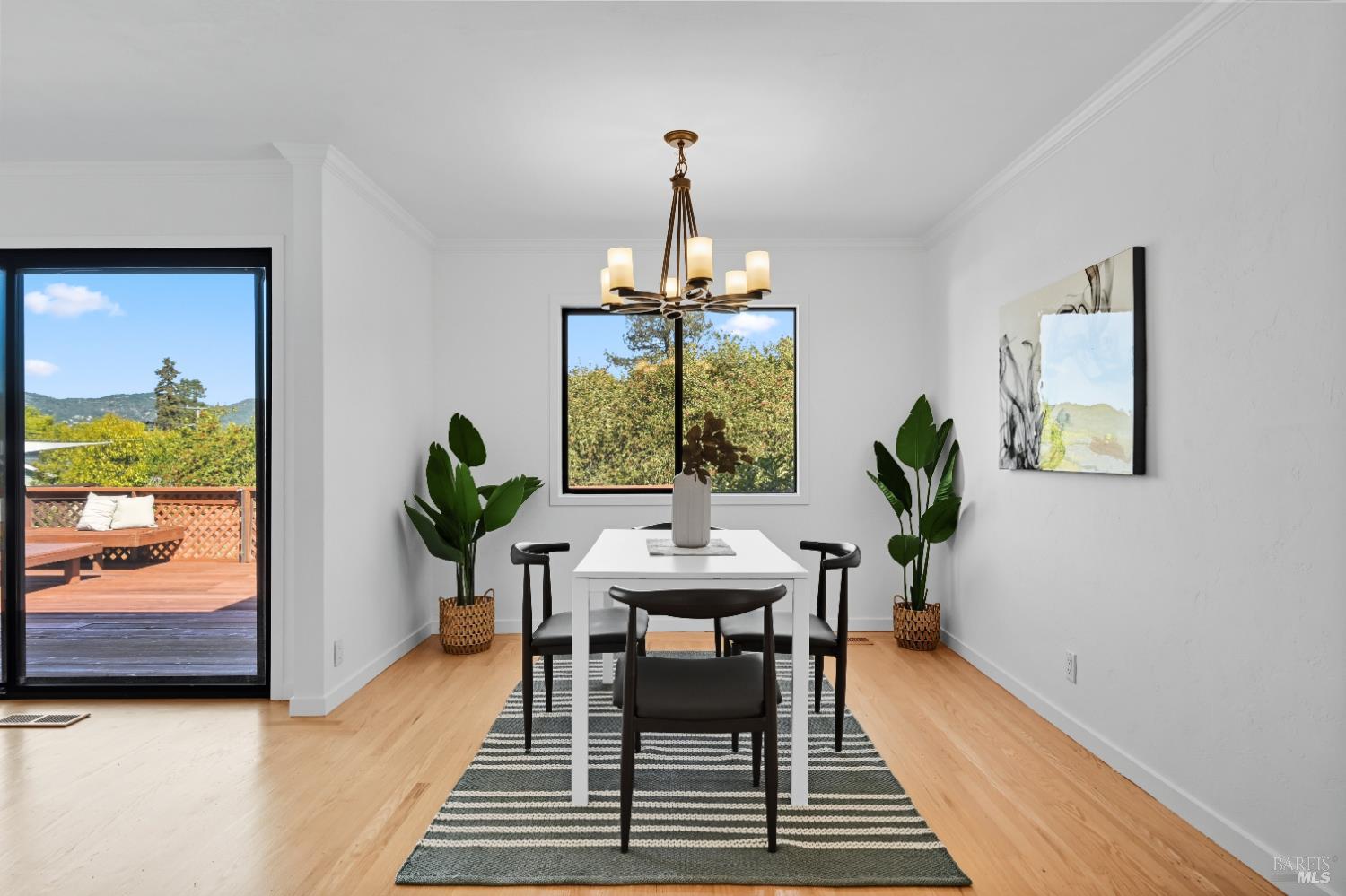 Detail Gallery Image 9 of 34 For 10 Hazel Ct, San Rafael,  CA 94901 - 3 Beds | 2 Baths