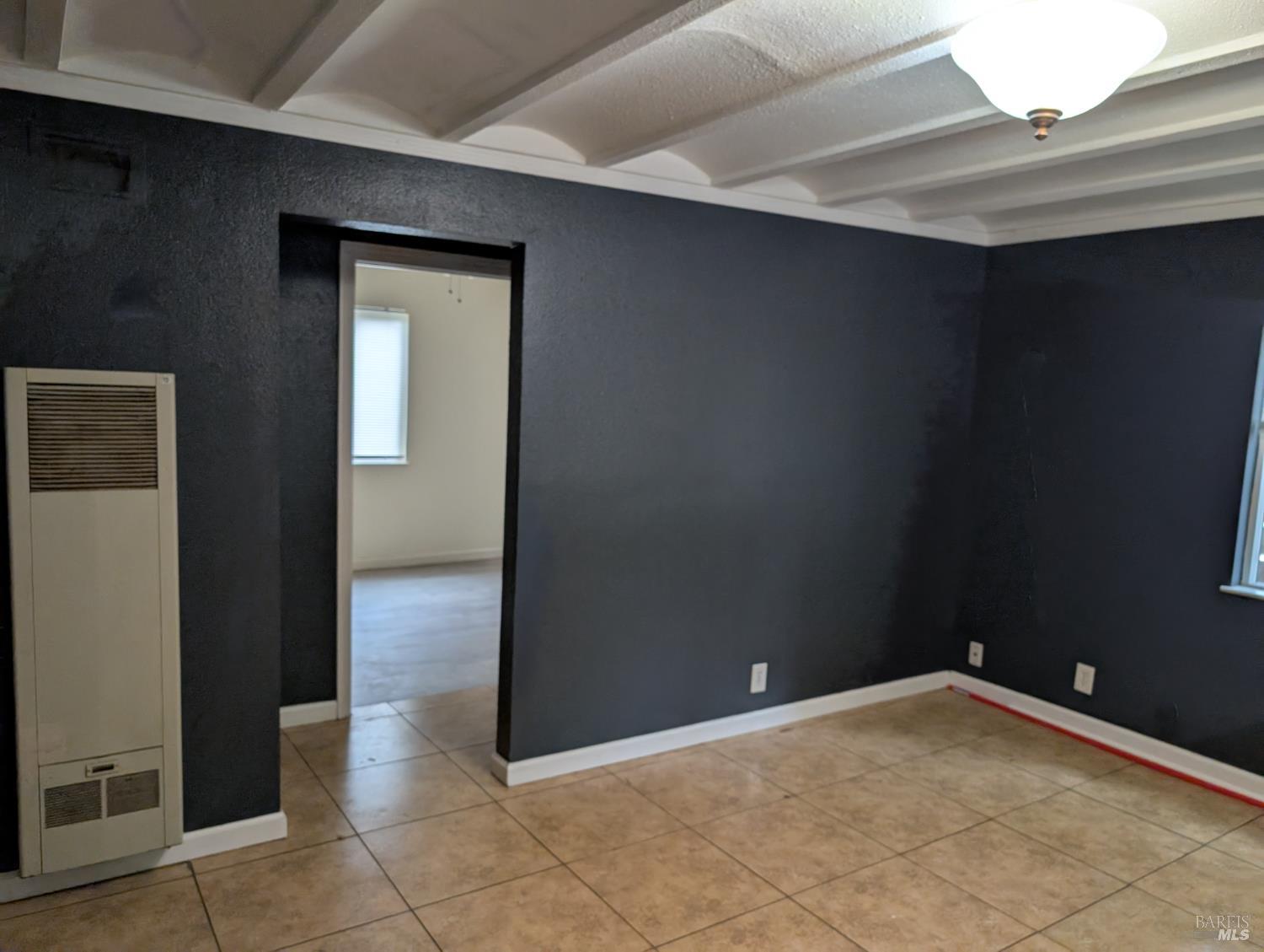 Detail Gallery Image 4 of 8 For 1510 Foothill Blvd, Calistoga,  CA 94515 - 2 Beds | 1 Baths