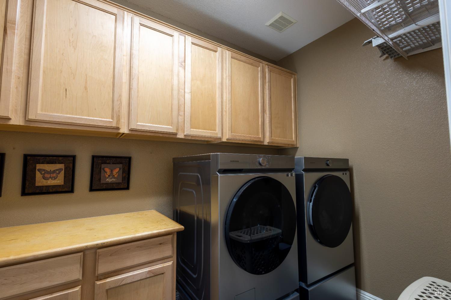 Detail Gallery Image 19 of 44 For 4109 Cedarvale Ct, Fairfield,  CA 94534 - 4 Beds | 2/1 Baths