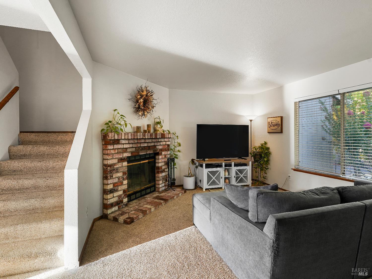 Detail Gallery Image 11 of 20 For 7720 Bodega Ave #3,  Sebastopol,  CA 95472 - 2 Beds | 1/1 Baths