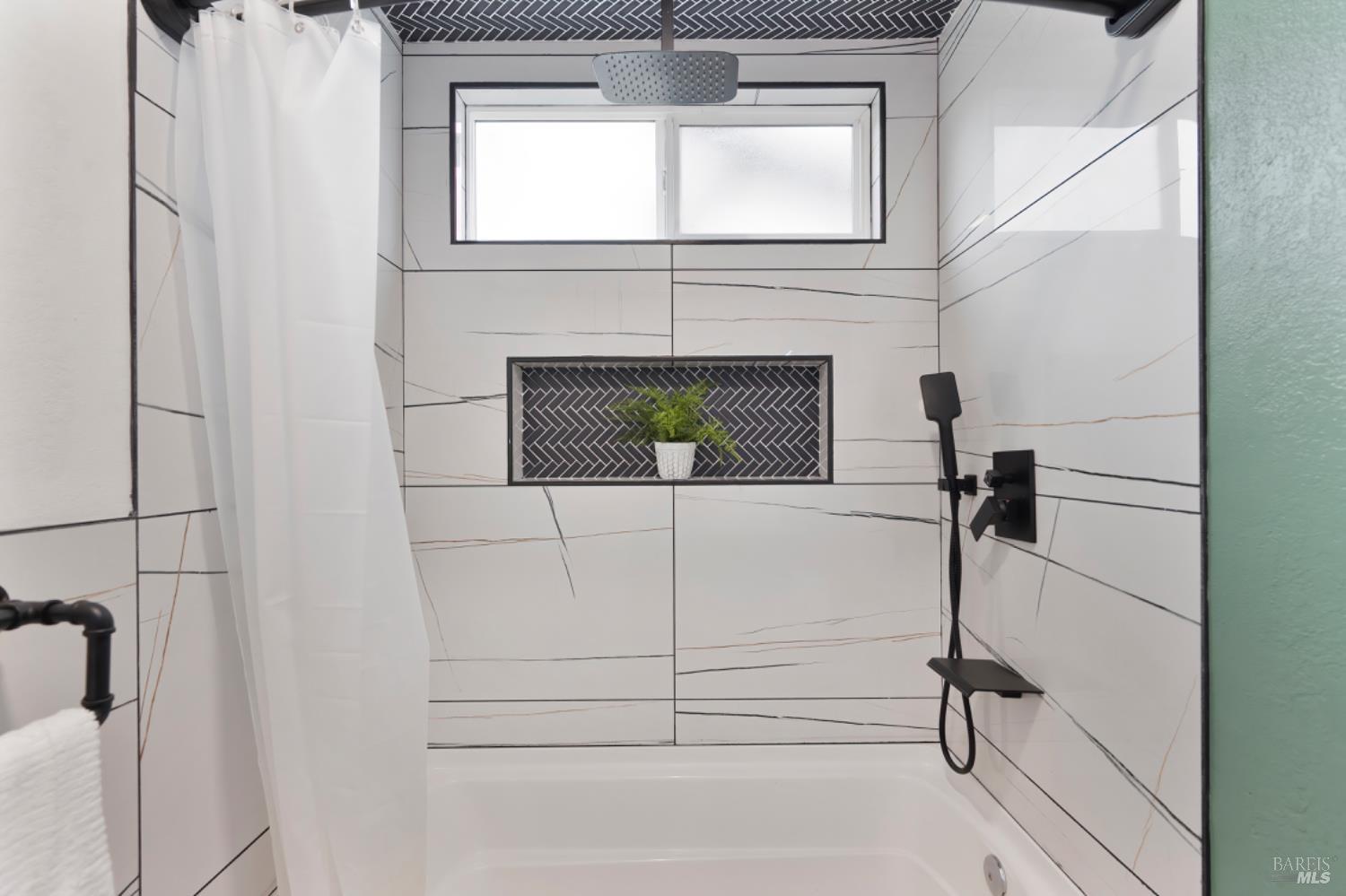 Detail Gallery Image 20 of 39 For 350 Calle Del Monte Unkn, Sonoma,  CA 95476 - 3 Beds | 2 Baths