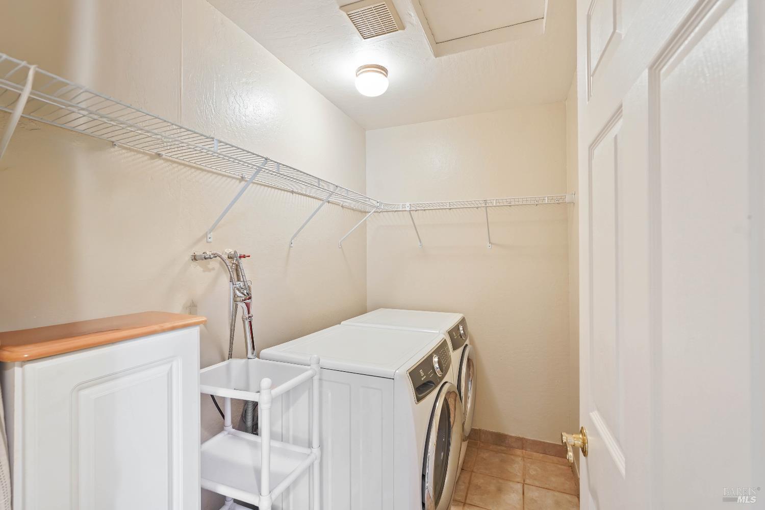 Detail Gallery Image 26 of 38 For 1781 Lindo St, Benicia,  CA 94510 - 2 Beds | 2 Baths
