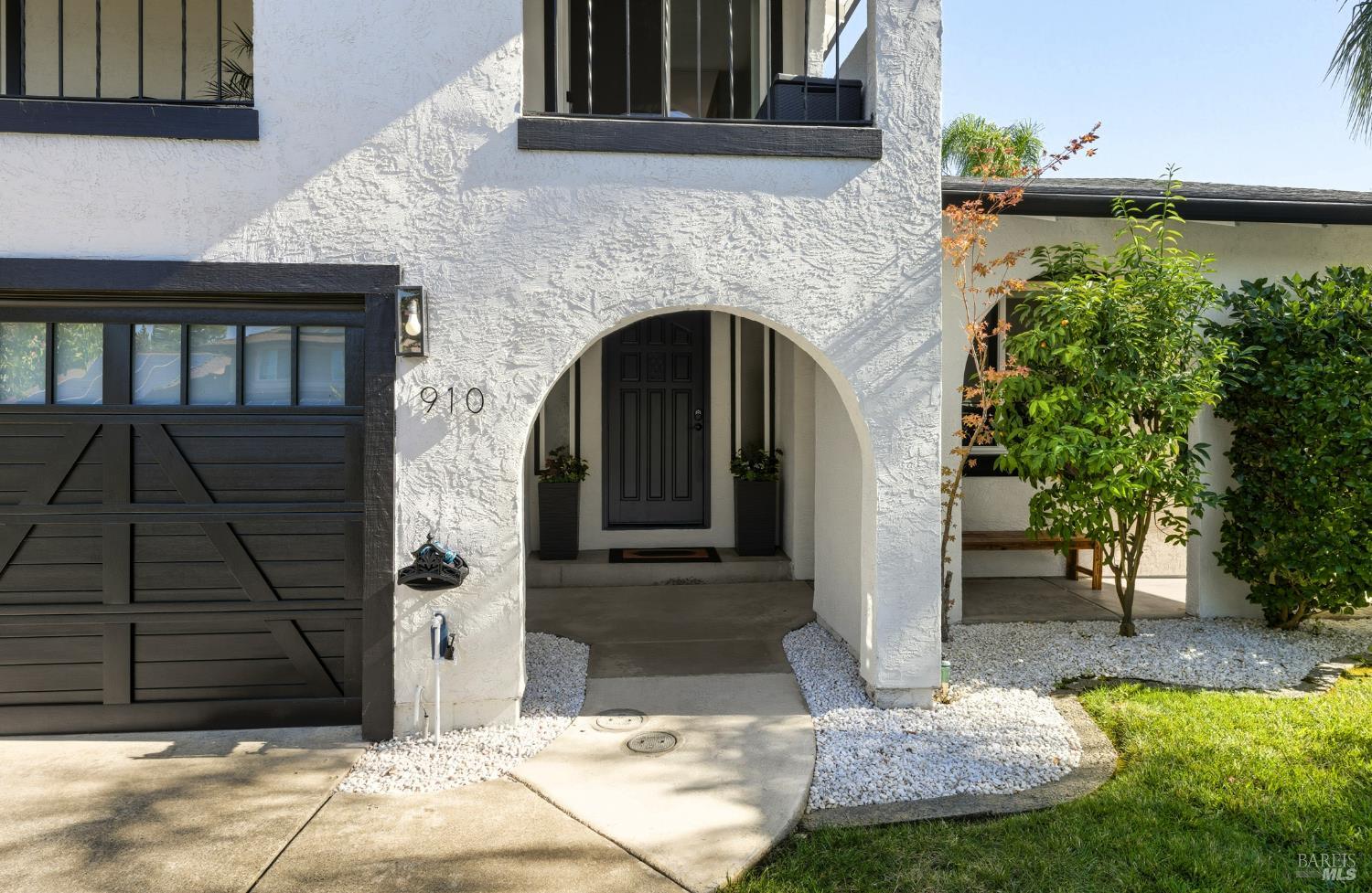 Detail Gallery Image 5 of 56 For 910 Linwood St, Vacaville,  CA 95688 - 4 Beds | 3 Baths