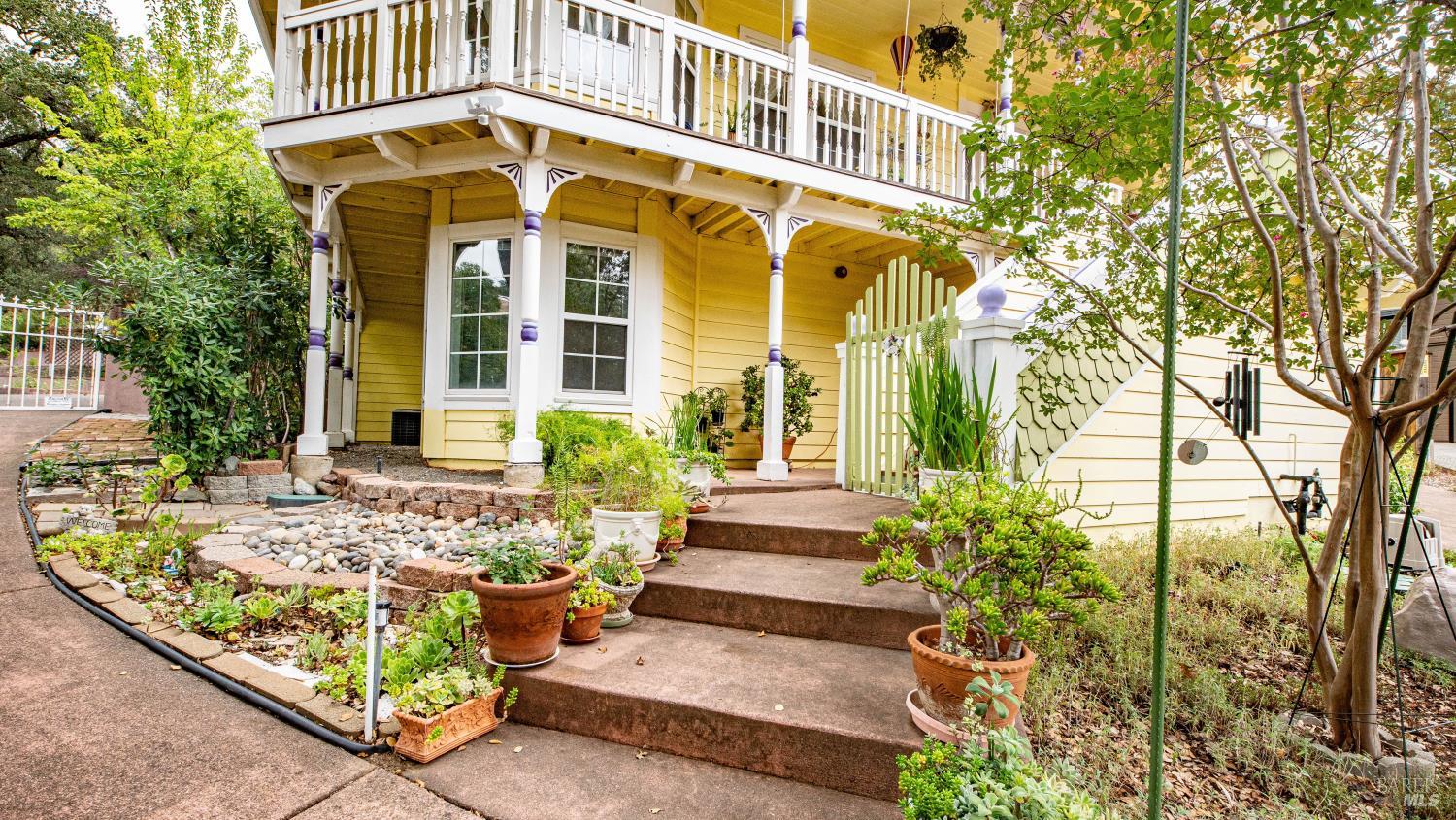 Detail Gallery Image 3 of 71 For 113 Heidi Ln, Cloverdale,  CA 95425 - 3 Beds | 2/2 Baths