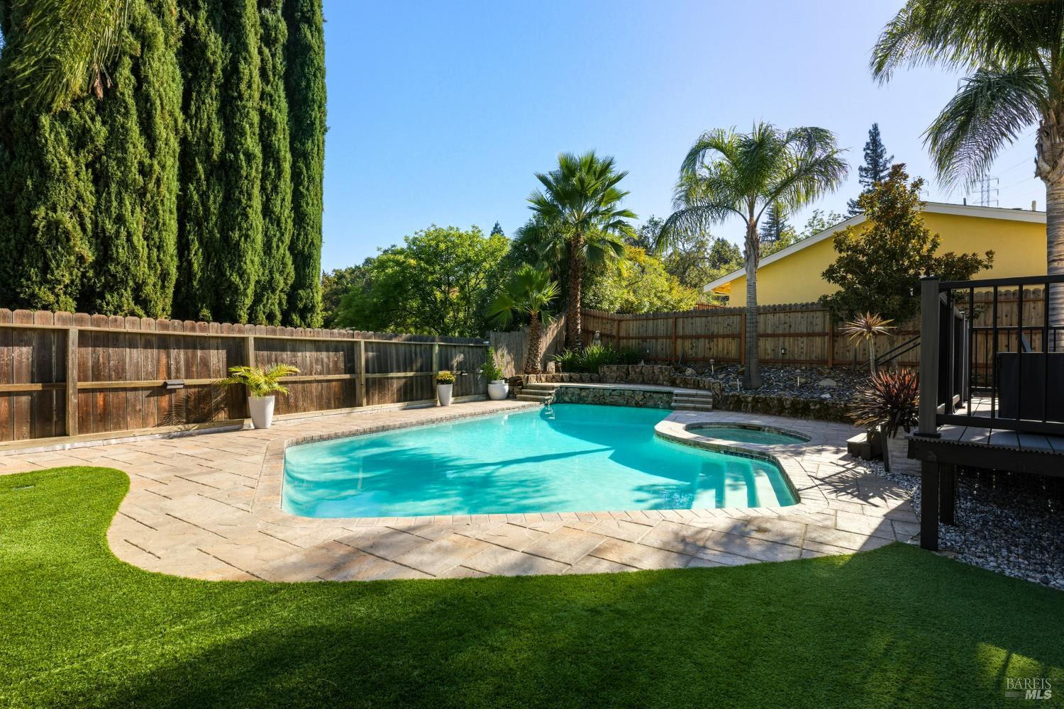 Detail Gallery Image 39 of 56 For 910 Linwood St, Vacaville,  CA 95688 - 4 Beds | 3 Baths