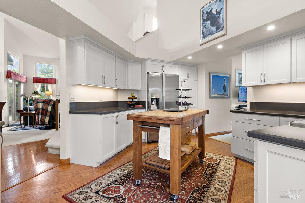 Detail Gallery Image 16 of 53 For 564 Rose Dr, Benicia,  CA 94510 - 3 Beds | 2 Baths