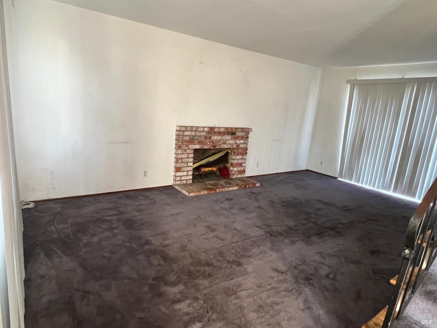 Detail Gallery Image 3 of 12 For 203 Baylor Dr, Vallejo,  CA 94589 - 5 Beds | 3/1 Baths