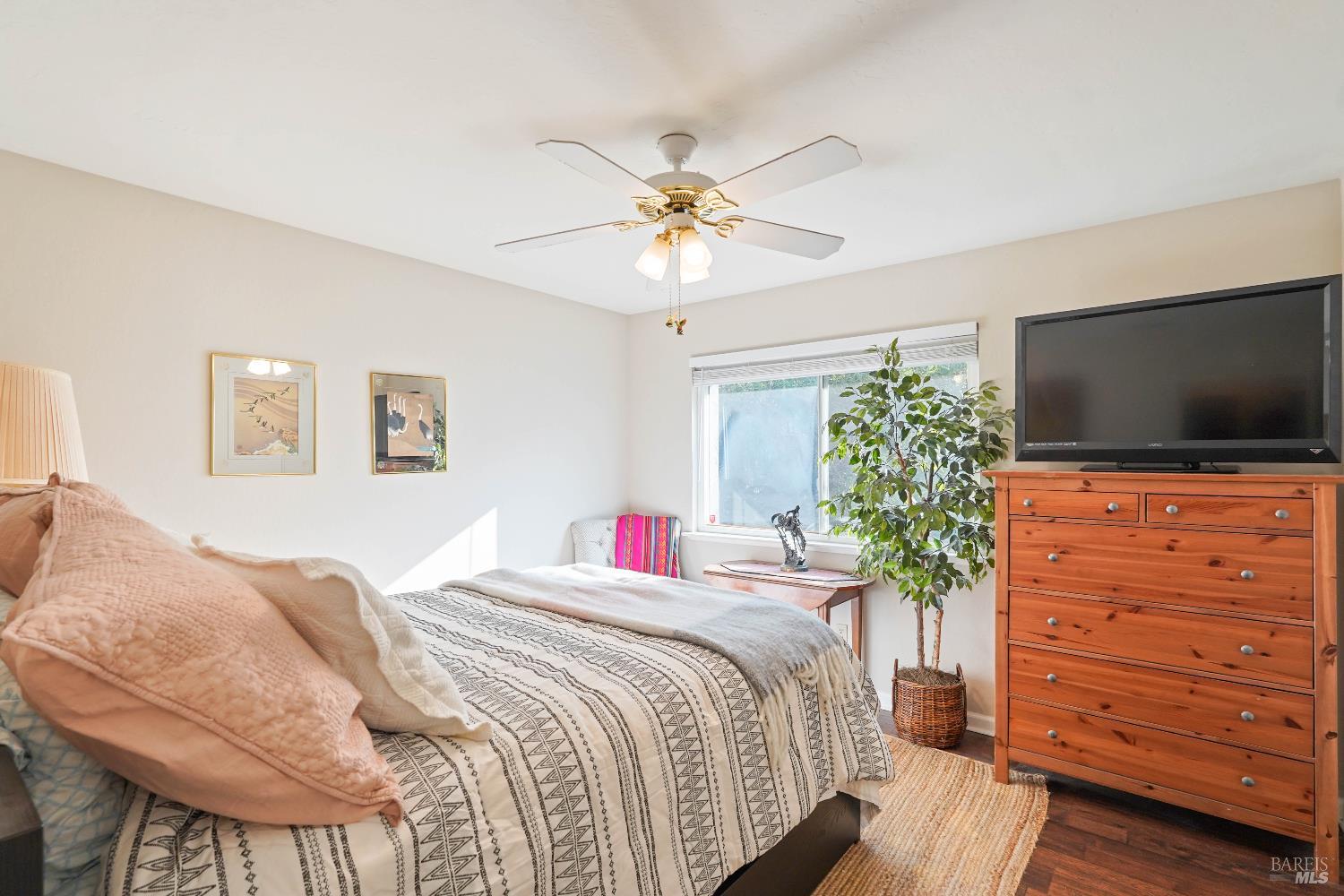 Detail Gallery Image 24 of 38 For 1781 Lindo St, Benicia,  CA 94510 - 2 Beds | 2 Baths