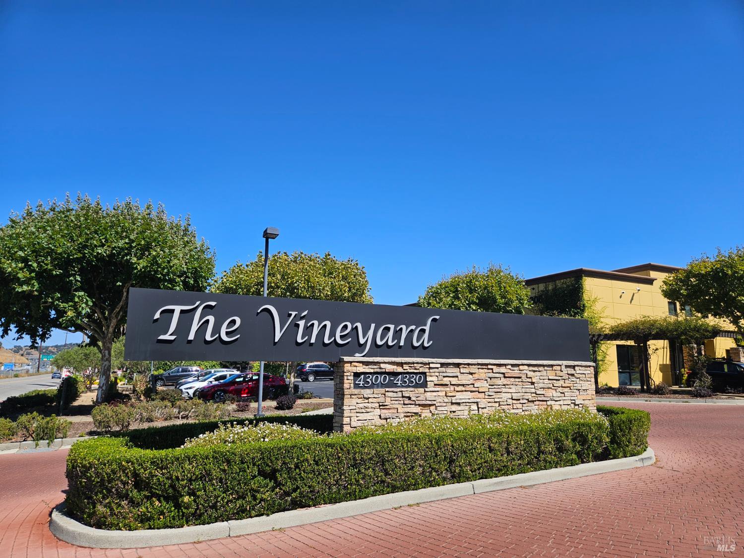 Detail Gallery Image 2 of 6 For 4330 Redwood Hwy #200,  San Rafael,  CA 94903 - – Beds | – Baths