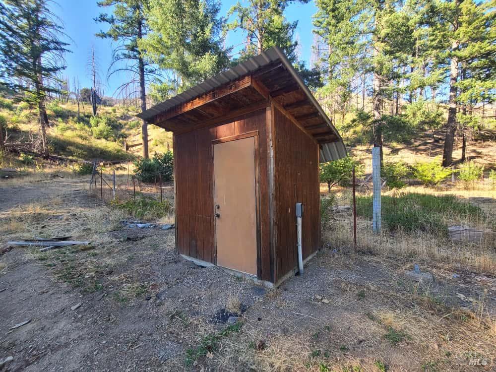 Detail Gallery Image 26 of 44 For 41390 Mendocino Pass Rd, Covelo,  CA 95428 - 1 Beds | 1 Baths