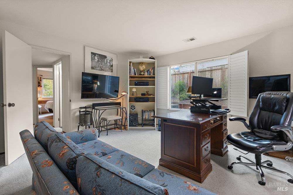 Detail Gallery Image 20 of 53 For 564 Rose Dr, Benicia,  CA 94510 - 3 Beds | 2 Baths