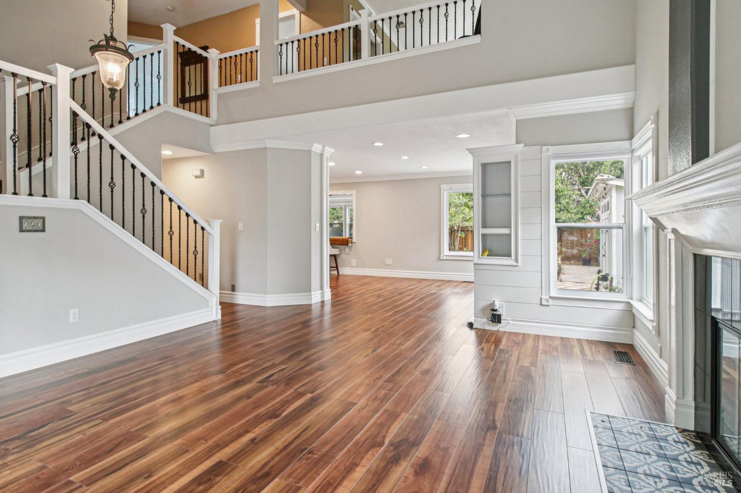 Detail Gallery Image 4 of 28 For 485 Avalon Cir, Vallejo,  CA 94589 - 3 Beds | 2/1 Baths